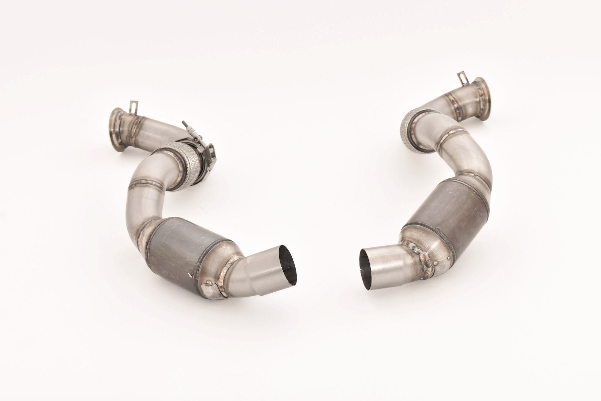 Friedrich Motorsport 76mm Downpipe-Satz mit 200 Zellen Sport-Kat. für BMW 5er F90 (Bj. 12/2017-06/2018)