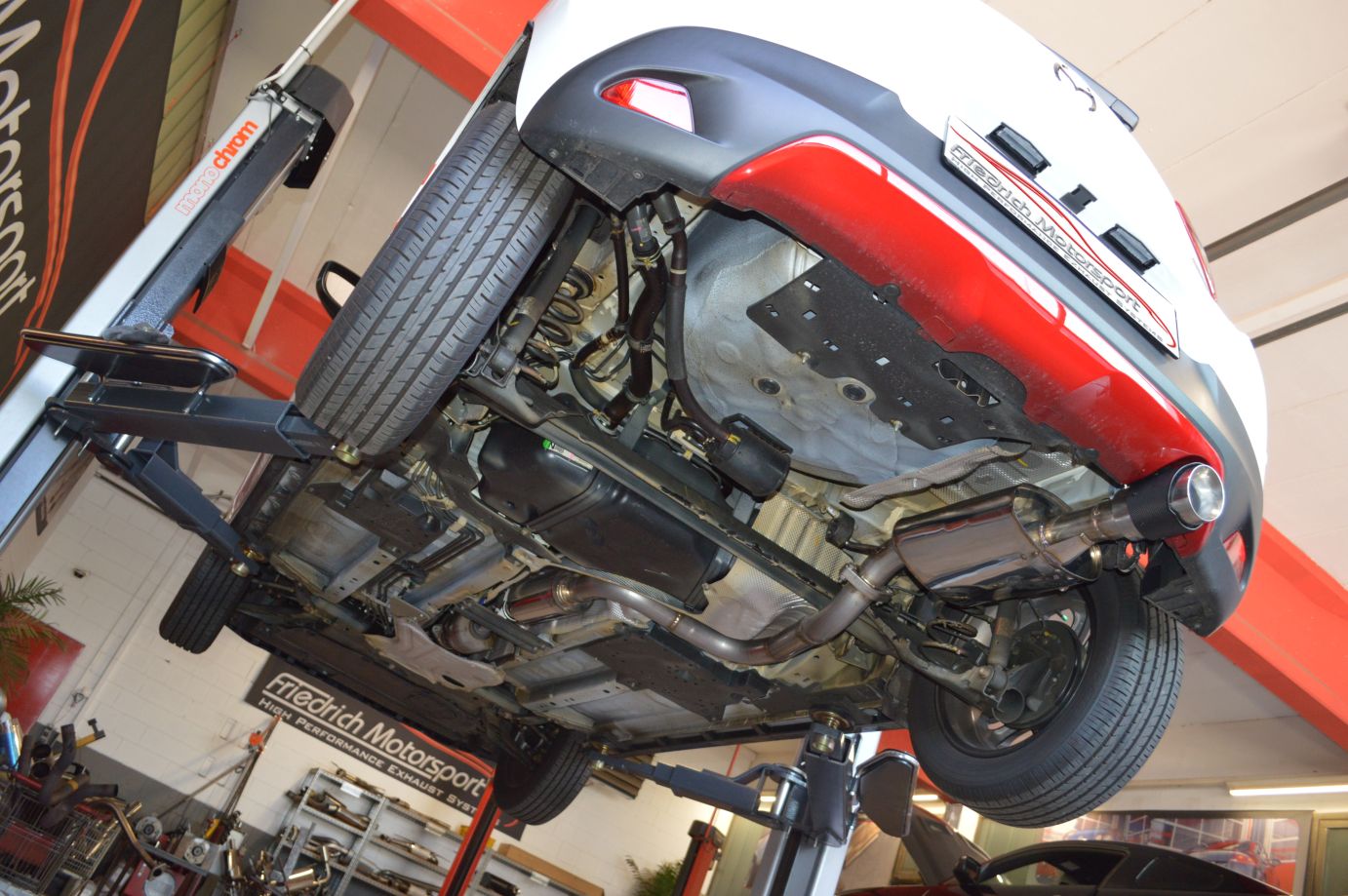 Friedrich Motorsport Gruppe A Anlage für Mazda 2 DJ1 (ab Bj. 11/2014)