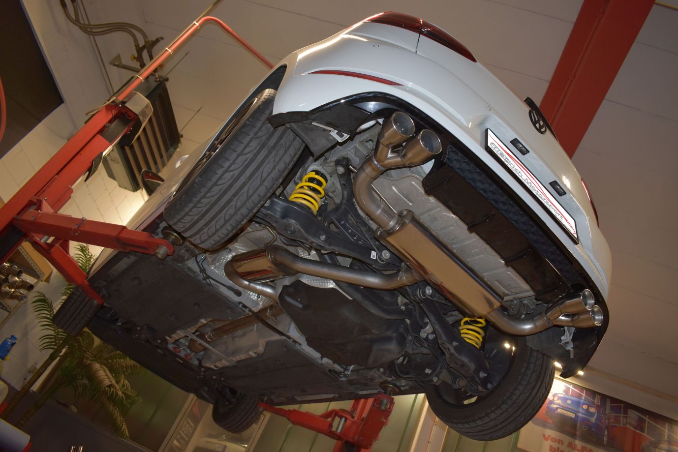 Friedrich Motorsport Gr.A Duplexanlage für VW Golf VII (Bj. 03/2017-
1)