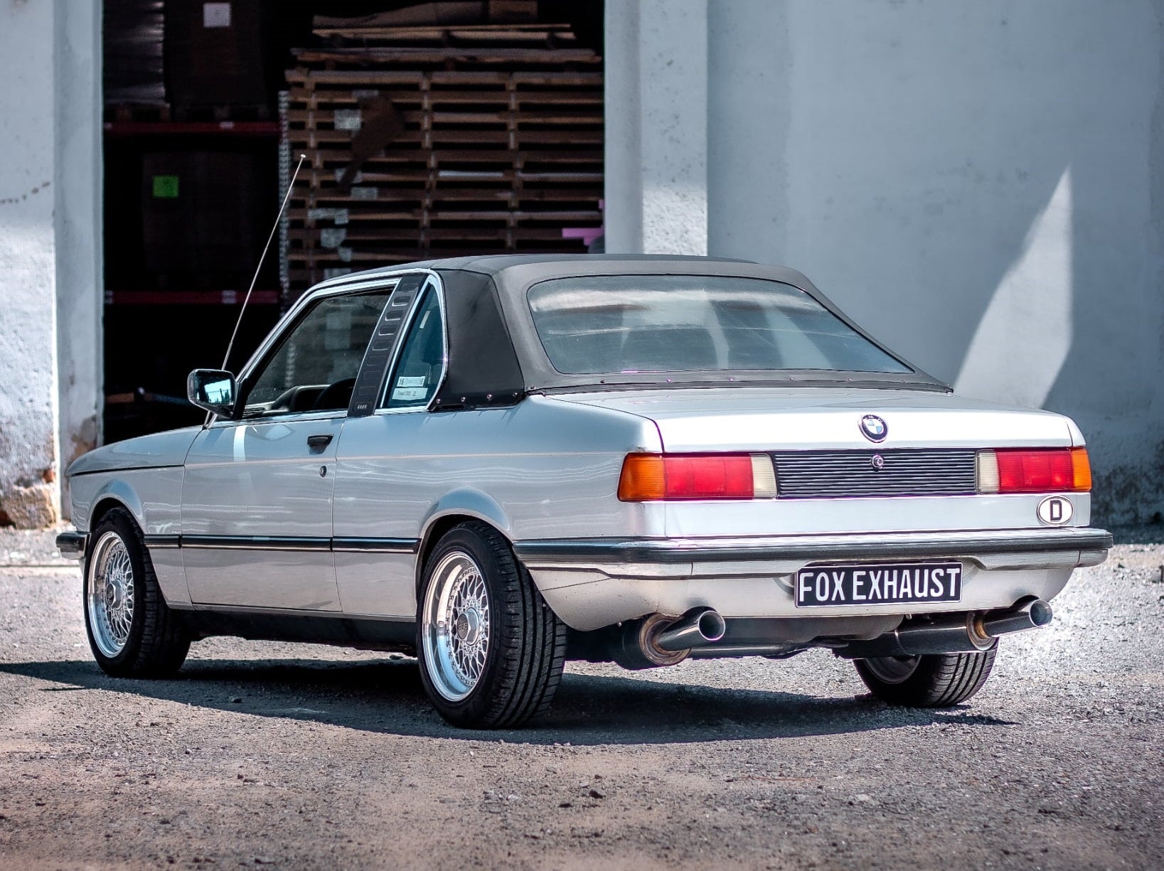 Fox passend für BMW E21 323i Halbanlage bestehend aus 2x End- und 1x Vorschalldämpfer - Endrohre 1x80  Typ 24 rechts/links