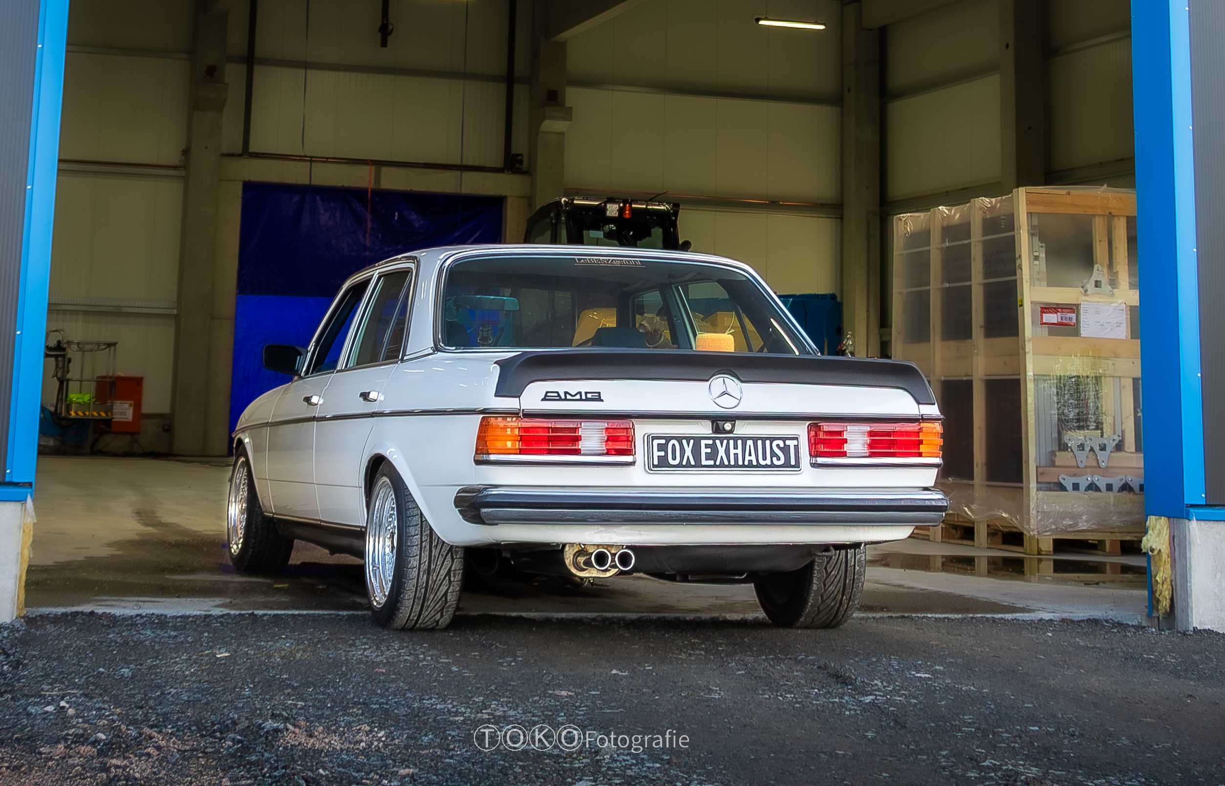 Fox passend fürMercedes W123/S123 - 4 Zylinder Komplettanlage ab Motor, bestehend aus End, Mittel- und Vorschalldämpfer mit Krümmerrohren - 2x50 Typ 12R nach aussen gerollt