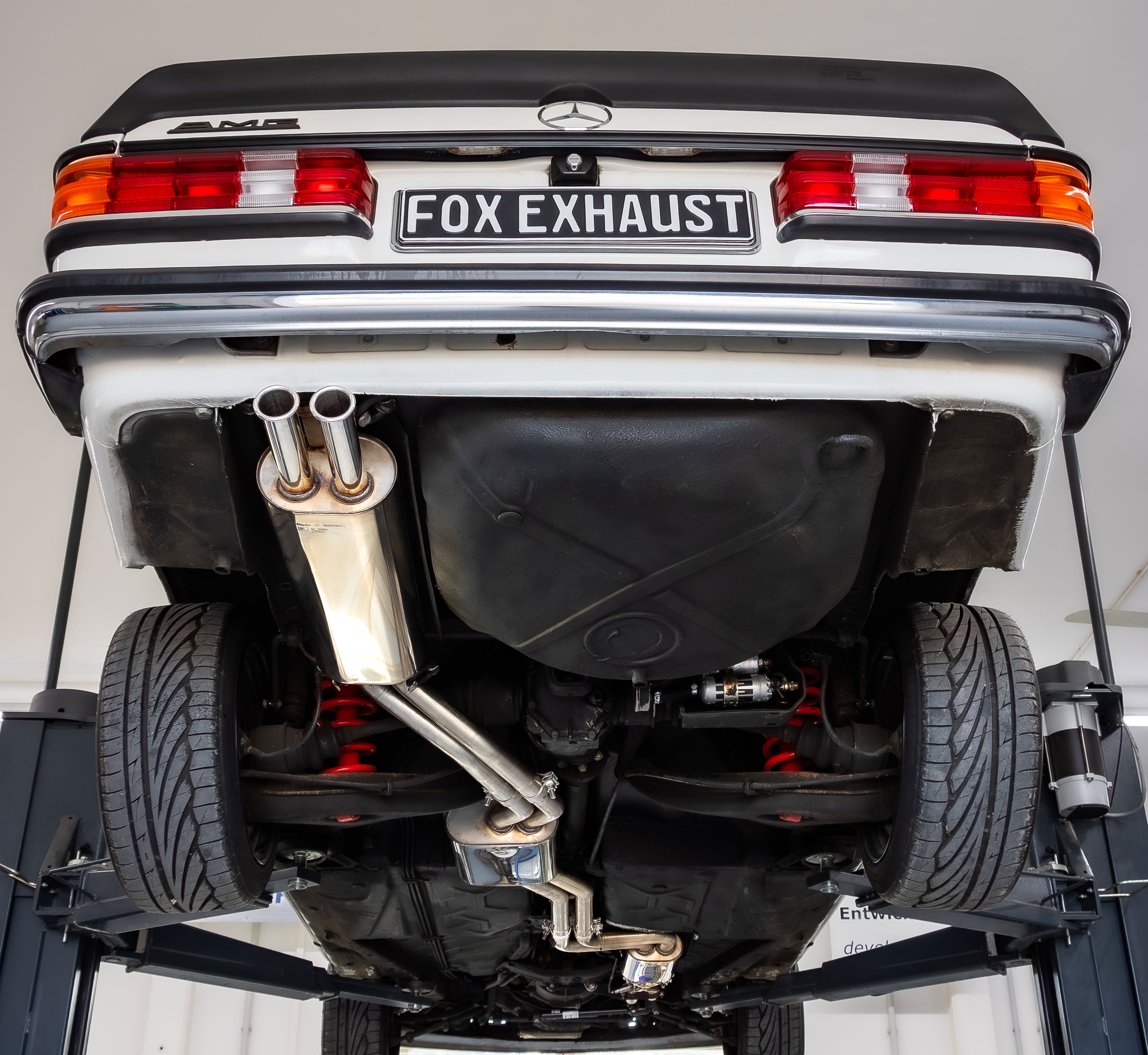 Fox passend fürMercedes W123/S123 - 6 Zylinder Komplettanlage ab Motor, bestehend aus End, Mittel- und Vorschalldämpfer mit Krümmerrohren - 2x50 Typ 12 nach aussen gerollt