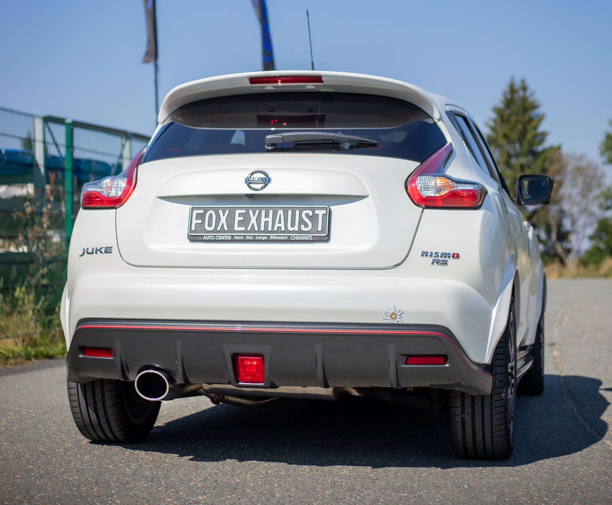 Fox passend für Nissan Juke - F15 (Allrad) Endschalldämpfer quer Ausgang rechts/links - 129x106 Typ 32 rechts/links