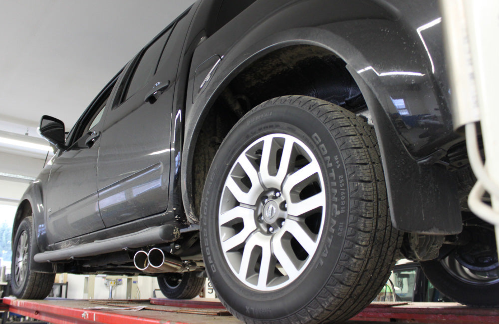 Fox passend fürNissan Navara D40 - 2,5l dCi Endschalldämpfer Sidepipe, Ausgang rechts und links am Fahrzeug - 2x90 Typ 16 rechts/links