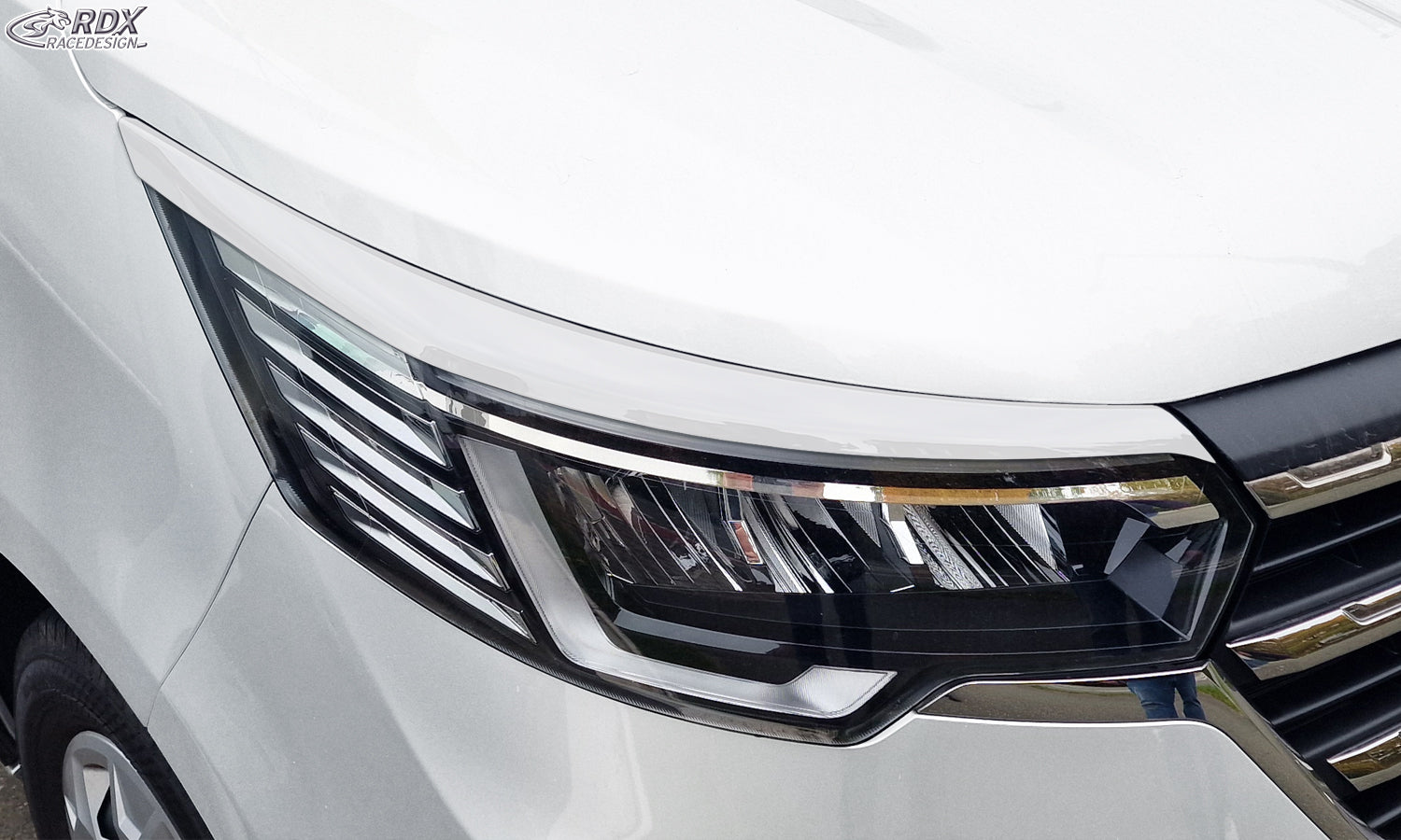 RDX Scheinwerferblenden für RENAULT Trafic & NISSAN Primastar / NV300 (2021+) weiß glänzend Böser Blick