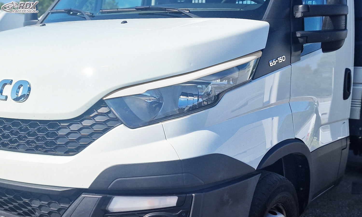 RDX Scheinwerferblenden für IVECO Daily (2014-heute) weiß glänzend Böser Blick