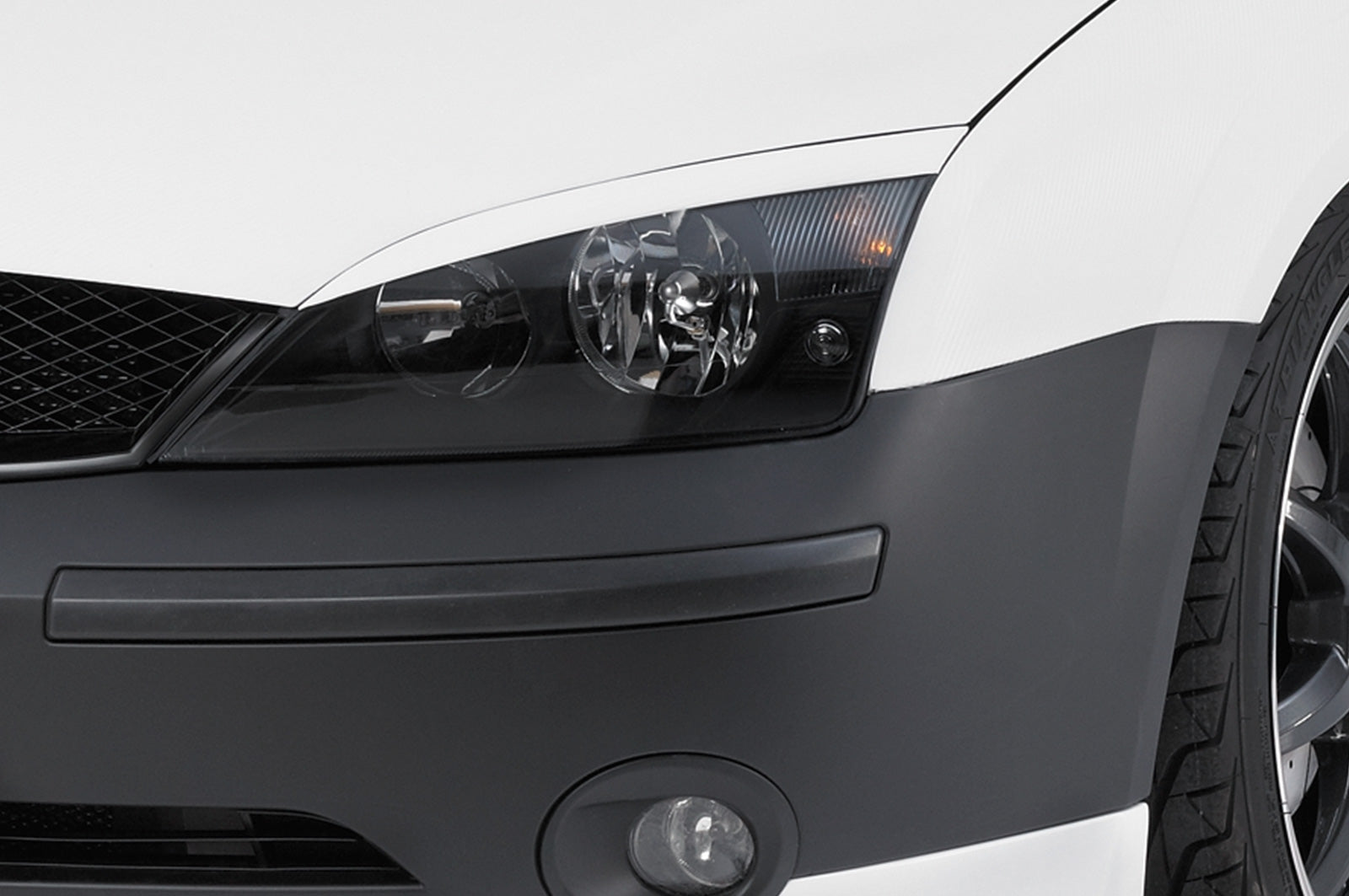 CSR Scheinwerferblenden für Ford Mondeo MK3 SB136