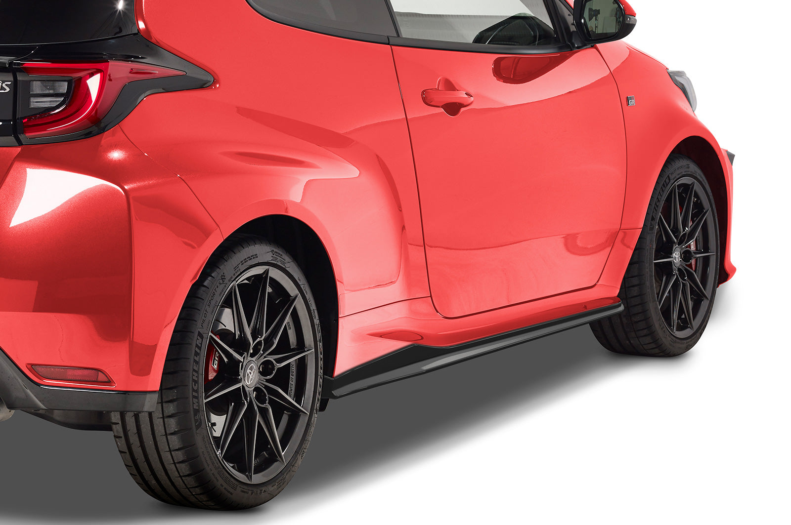 CSR Seitenschweller mit ABE für Toyota GR Yaris (XP21) SS481-G Glossy schwarz Hochglanz (keine Lackierung erforderlich)
