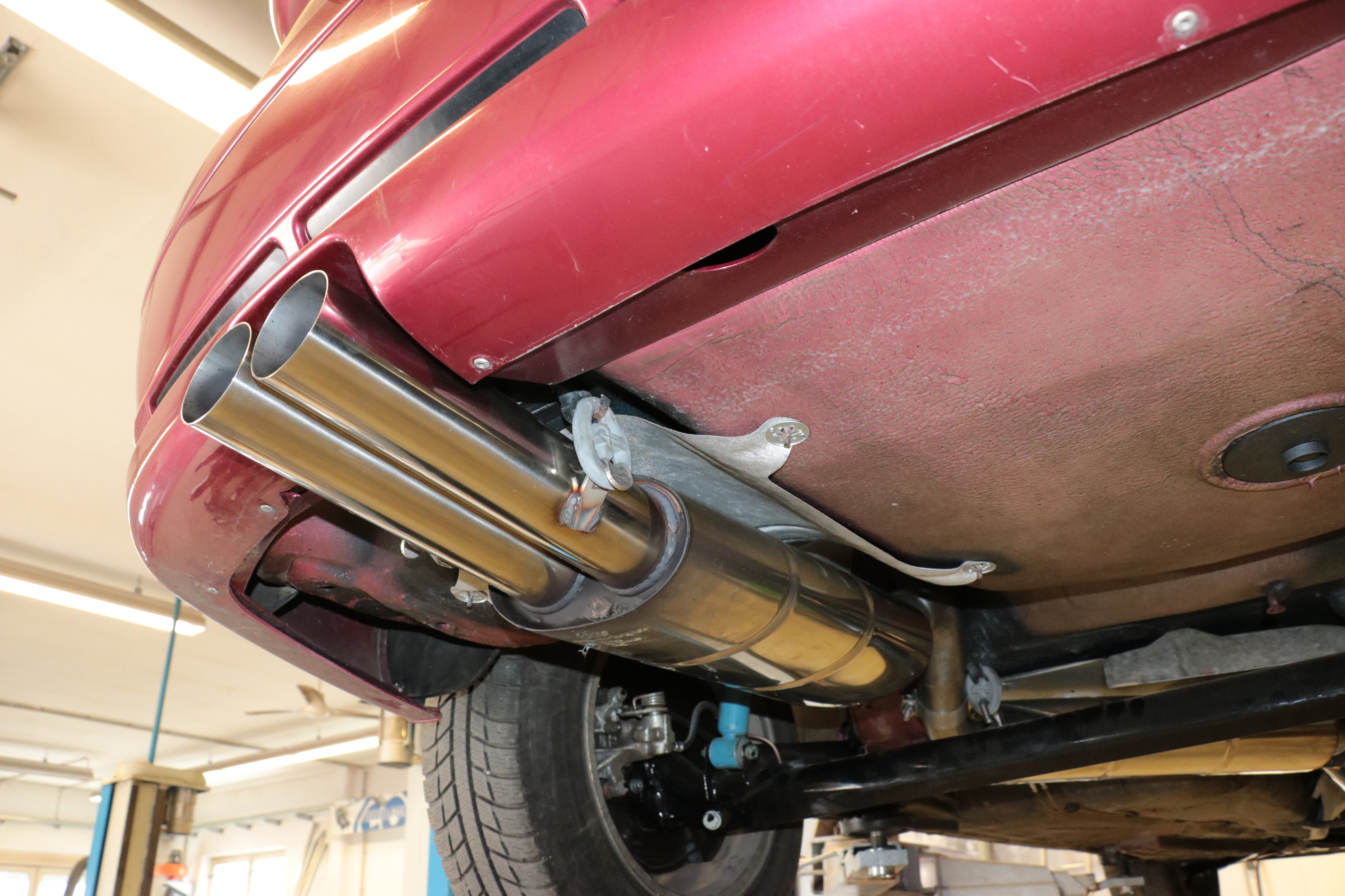 Fox passend fürAudi 80/90 - Typ 89, B3 Limousine/ Coupe/ 80 B4 - Cabrio Endschalldämpfer für Modelle mit Sonderstoßstange (siehe Bild) - 2x76 Typ 10