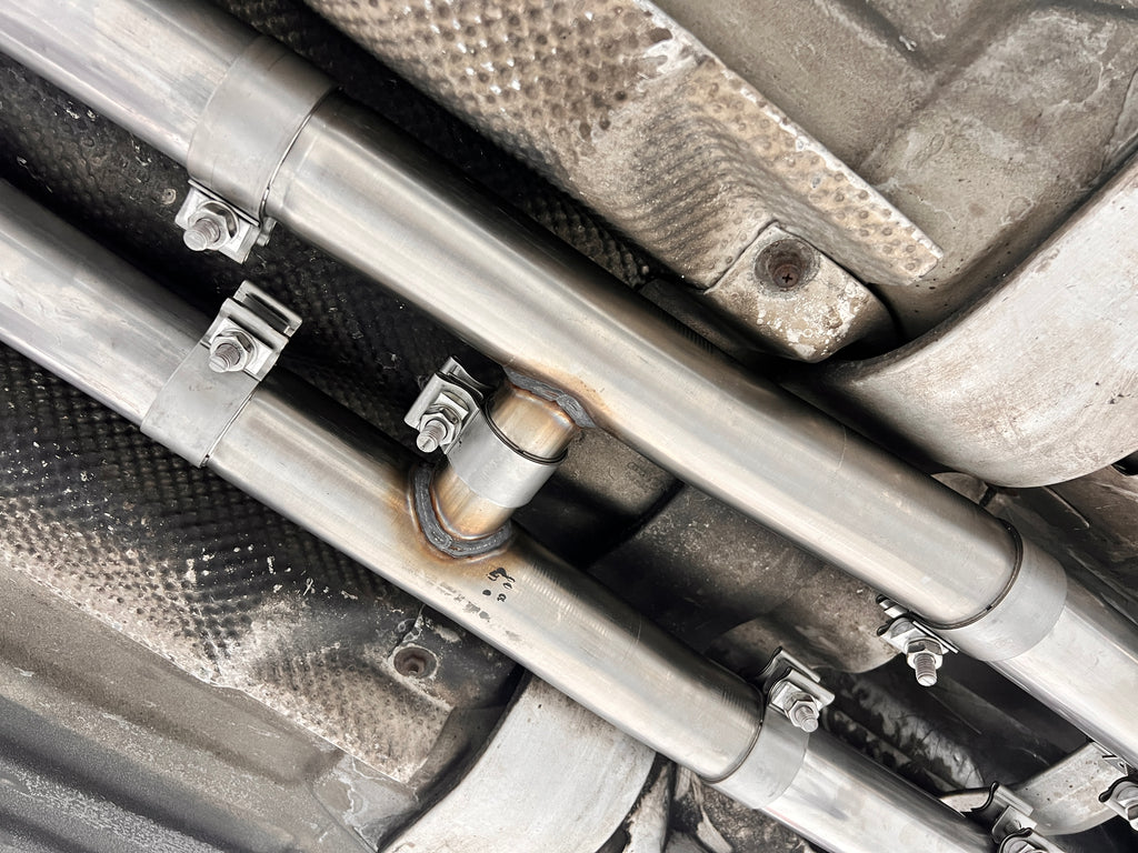Fox passend fürAudi A8/S8 Typ D2 Druckaustauschrohr - Rohrdurchmesser: 63,5mm