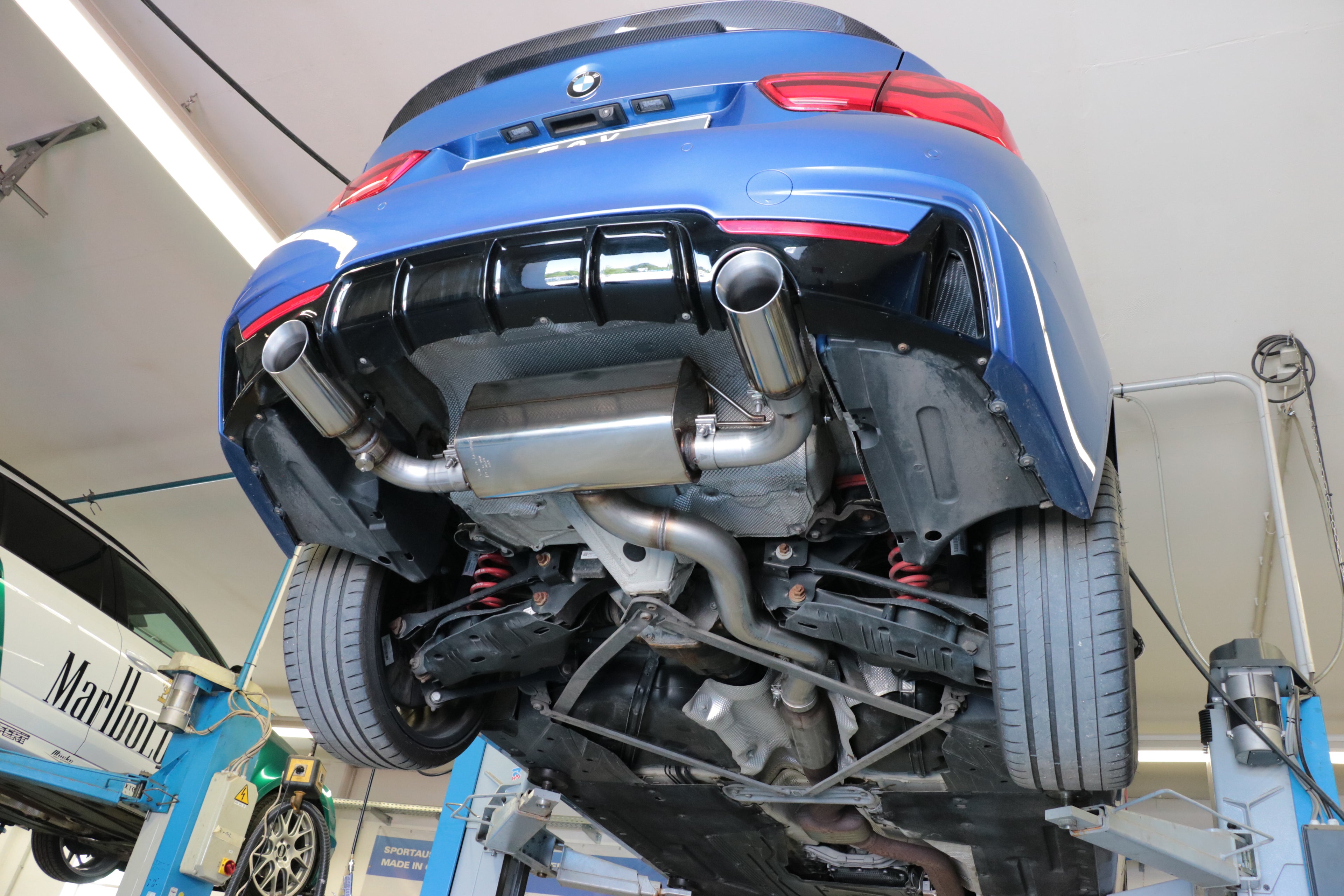 Fox passend fürBMW F36 - 440i xDrive Grand Coupe - M-Paket Endschalldämpfer quer Ausgang rechts/links - 1x100 Typ 25 rechts/links - mit Abgasklappe im linken Endrohr