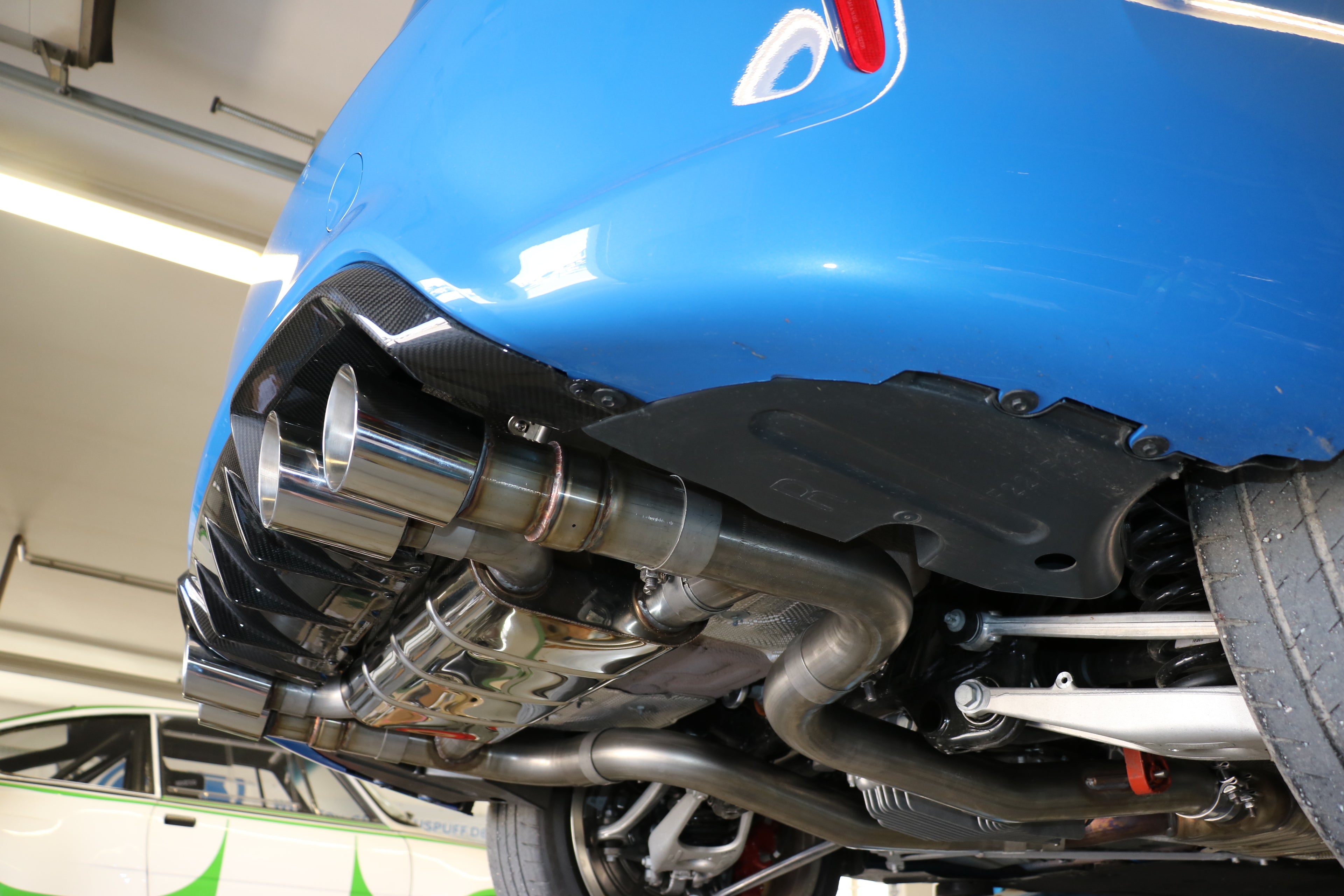 Fox passend fürBMW F87 M2 Competition + CS Endschalldämpfer quer Ausgang rechts/links mit 2 Abgasklappen - 2x90 Typ 25 rechts/links