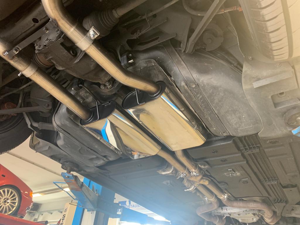 Fox passend fürChrysler 300C 5,7l Vorschalldämpfer