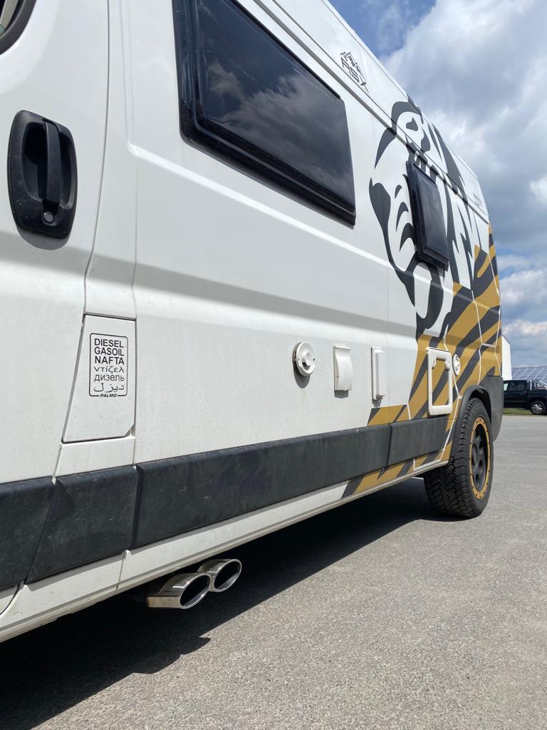 Fox passend fürFiat Ducato Wohnmobil Endrohr Ausgang zur Fahrerseite - 2x115x85 Typ 38