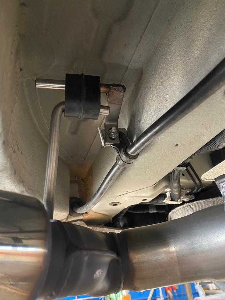 Fox passend fürFiat Ducato Wohnmobil Endrohr Ausgang zur Fahrerseite - 2x115x85 Typ 38
