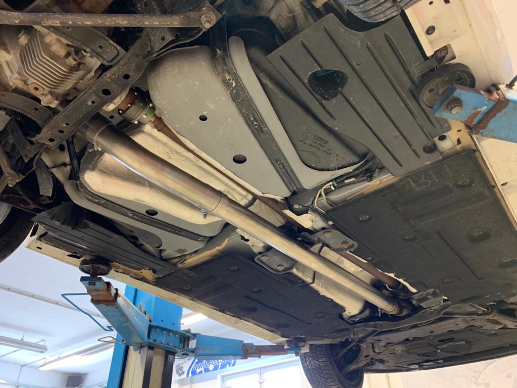 Fox passend fürFord Focus III RS Verbindungsrohr Endschalldämpfer/ Katalytic converter