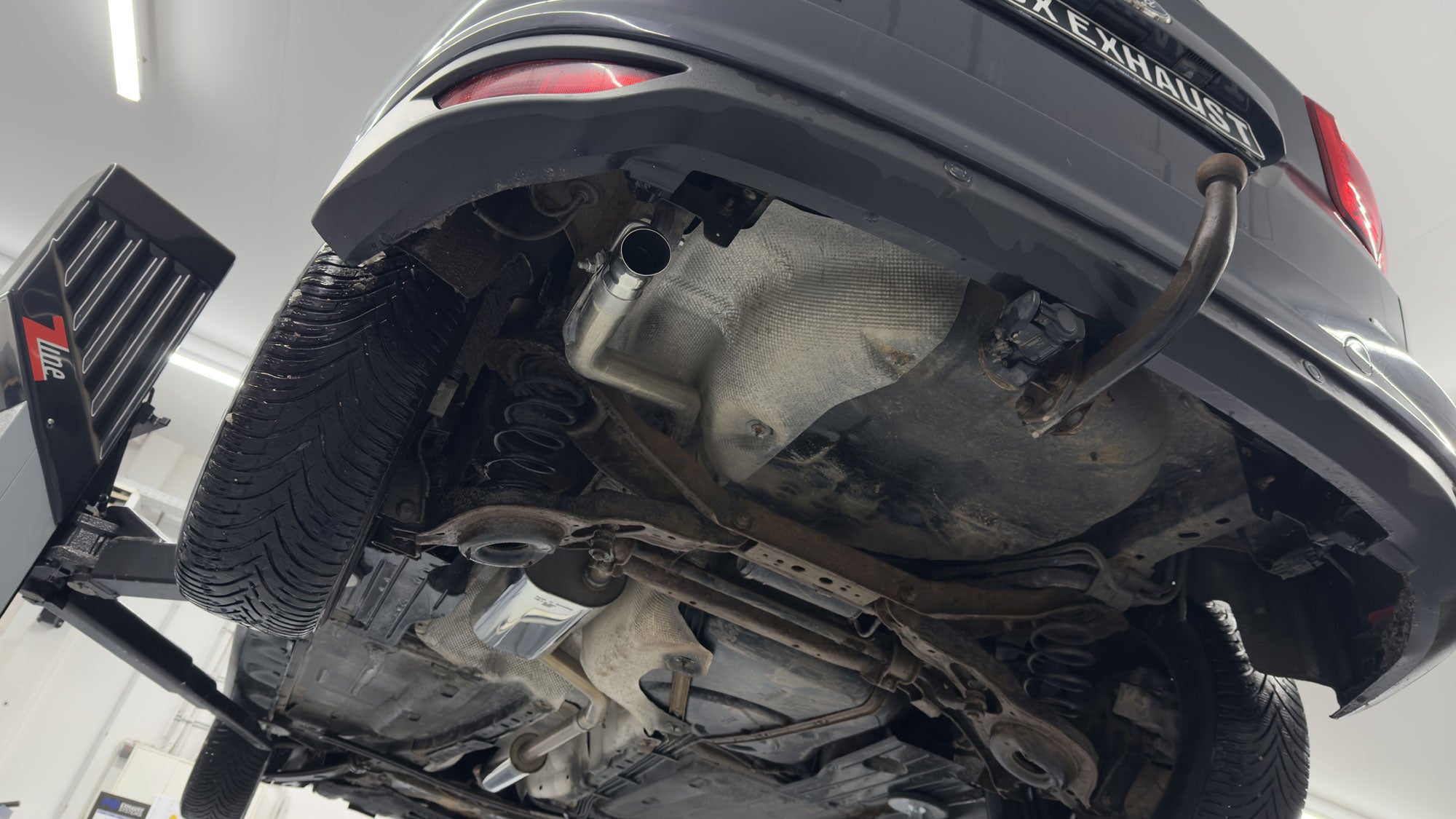 Fox passend für Ford C-Max II Endschalldämpfer Ausgang links und Vorschalldämpfer mit Endrohr 1x55 Typ 16