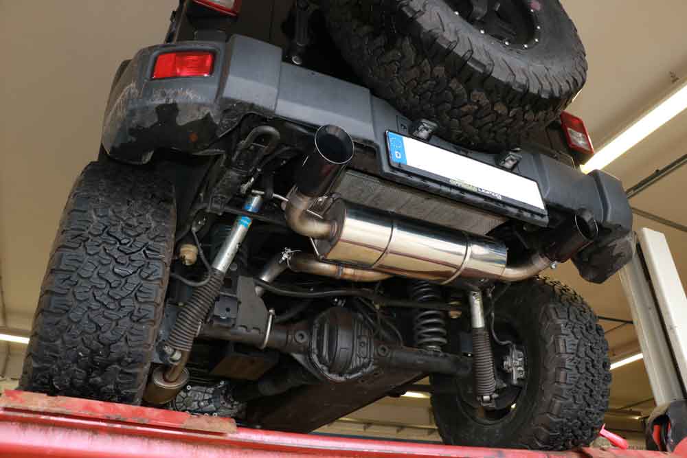 Fox passend fürJeep Wrangler III - JK Endschalldämpfer quer Ausgang rechts/links - 1x100 Typ 25 rechts/links schwarz matt keramikbeschichtet