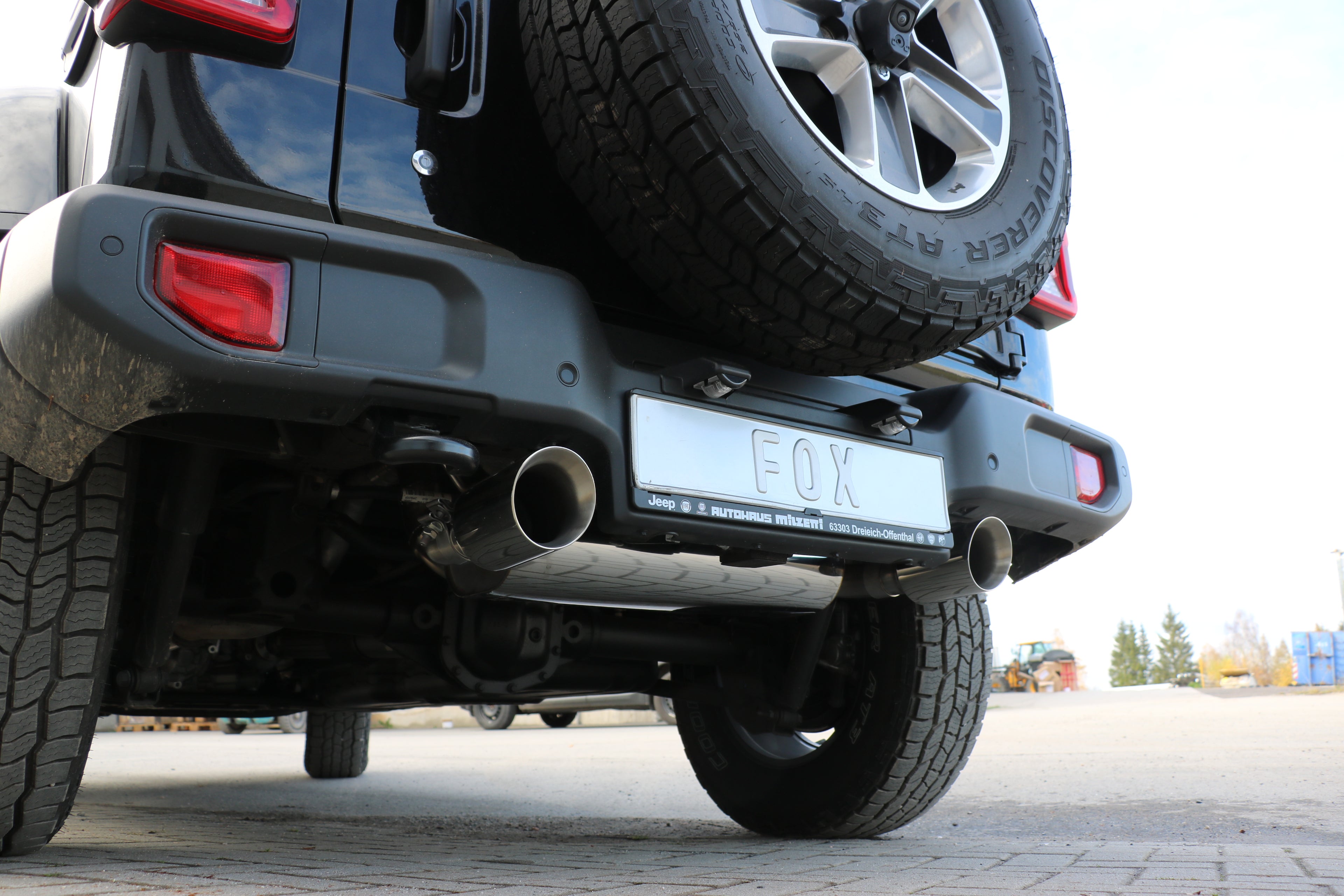 Fox passend fürJeep Wrangler IV - JL Endschalldämpfer quer Ausgang rechts/links - 1x100 Typ 25 rechts/links