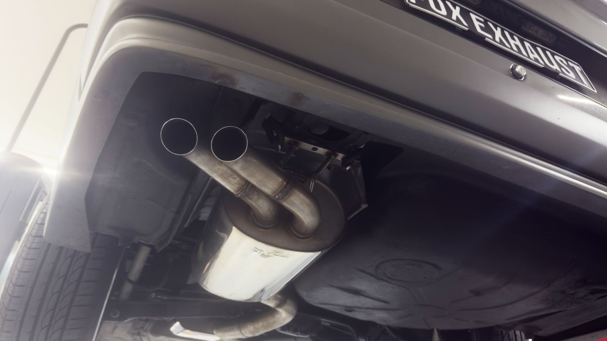 Fox passend für Mercedes E-Klasse 124 Endschalldämpfer Ø70mm - 2x55 Typ 28 (Dieseloptik - von hinten nicht sichtbar)