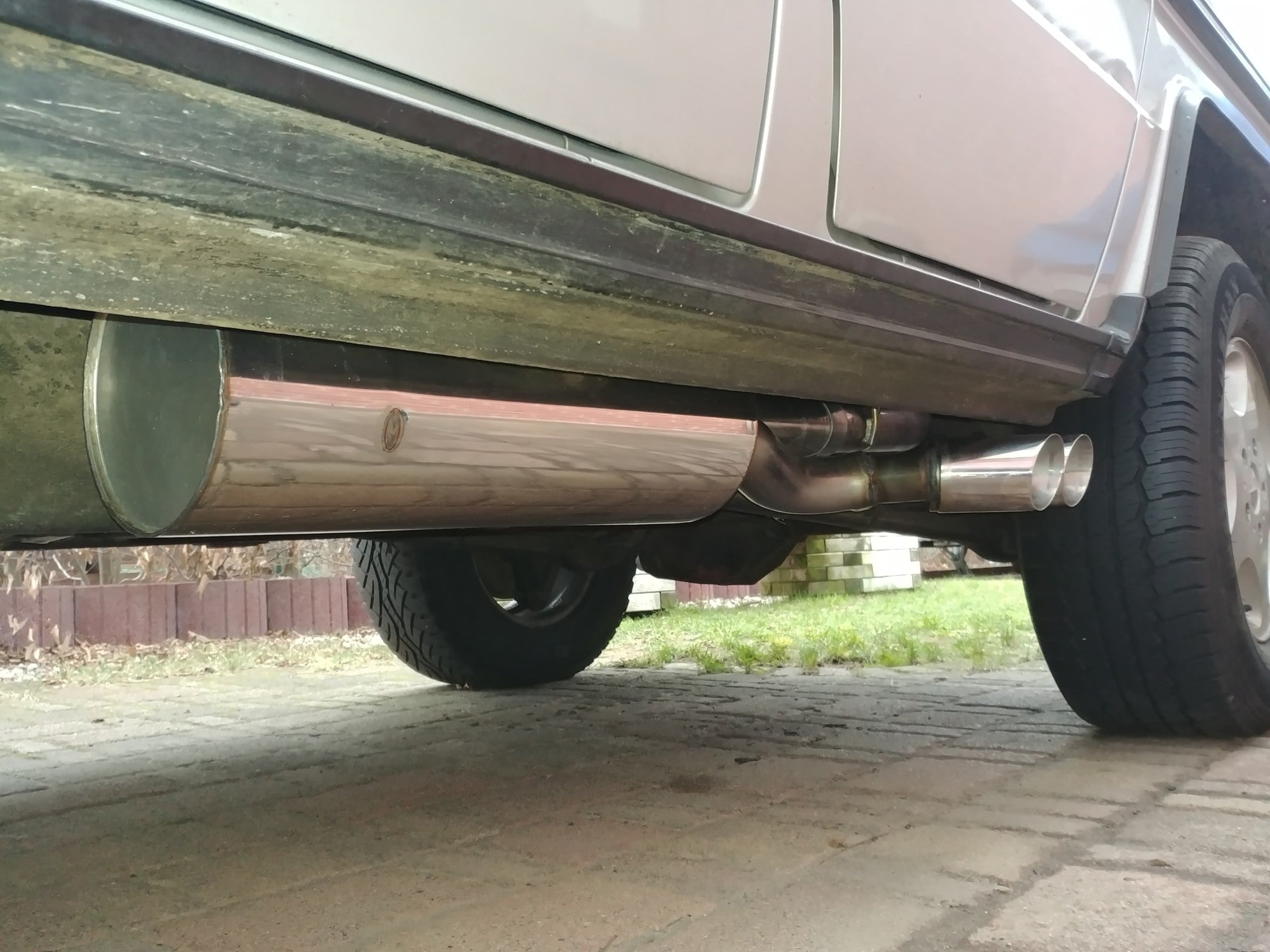 Fox passend fürMercedes G-Klasse - 463 (ohne Trittbrett) Endschalldämpfer Ausgang seitlich - 2x80 Typ 14