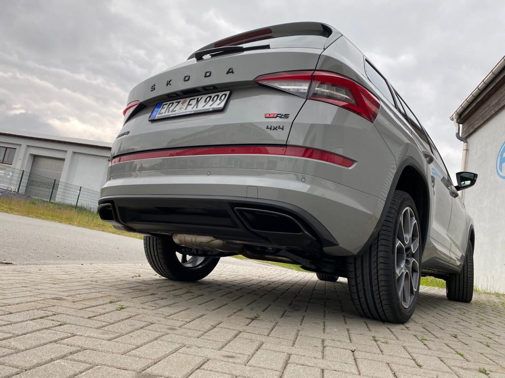 Fox passend fürSkoda Kodiaq RS Schwarz emallieren der originalen Endrohre - 1 Satz - Sie senden uns Ihre originalen Endrohre und wir emallieren diese in der Farbe Schwarz