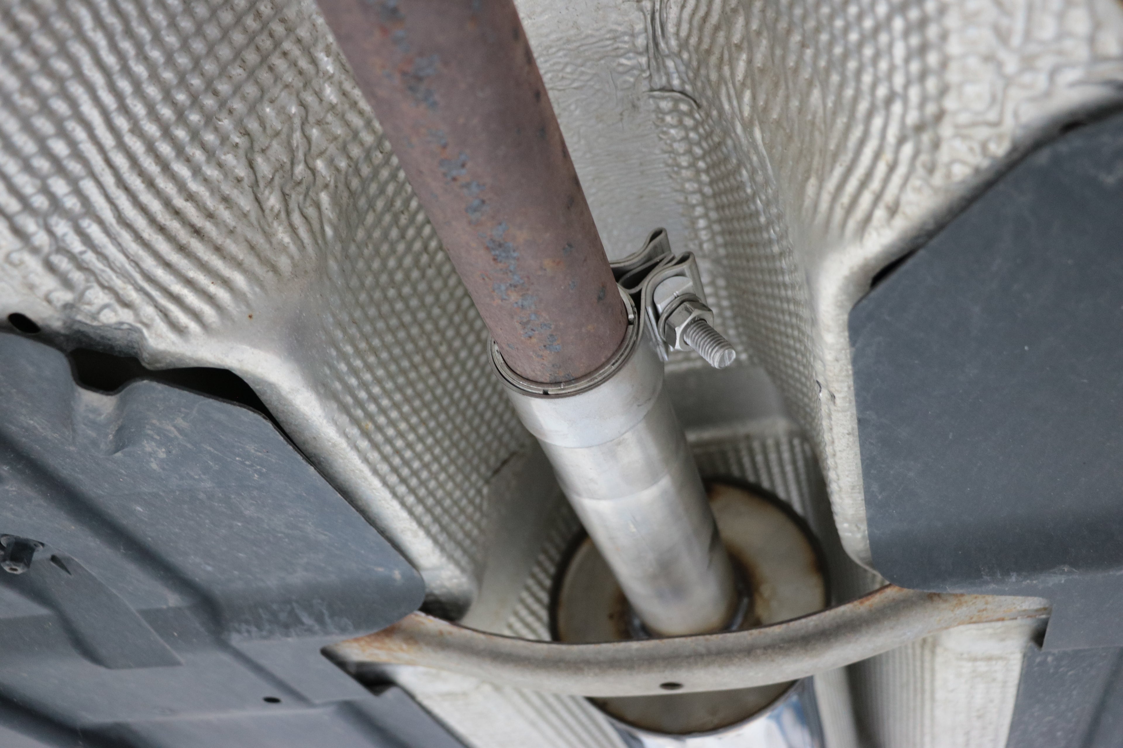 Fox passend fürSkoda Rapid 1,2l 1,4l Vorschalldämpfer
