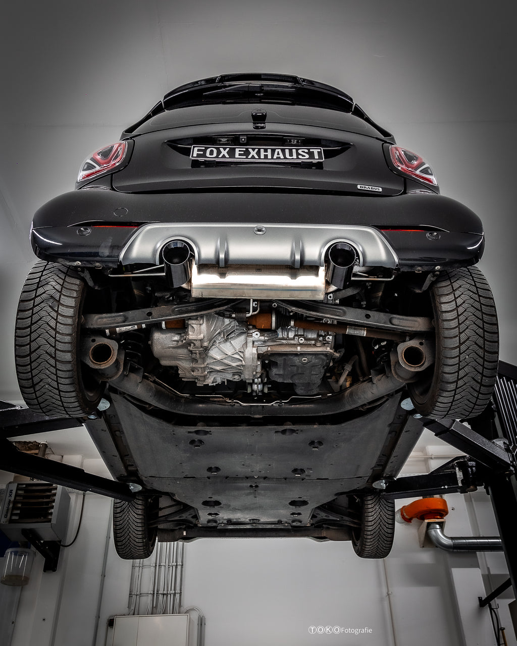 Fox passend fürSmart Fortwo 453 Coupe & Cabrio Endschalldämpfer quer Ausgang rechts/links inkl. Flexstück - 1x90 Typ 25 rechts/links schwarz