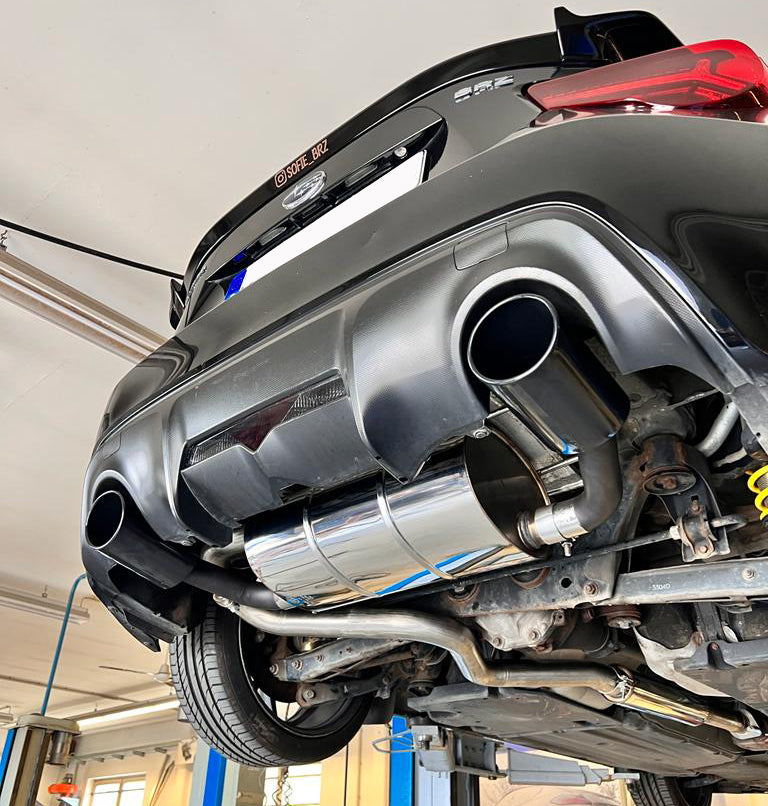 Fox passend fürSubaru BRZ/ Toyota GT86 Endschalldämpfer quer Ausgang rechts/links inkl. Vorschalldämpfer - 129x106 Typ 32 rechts/links schwarz emalliert