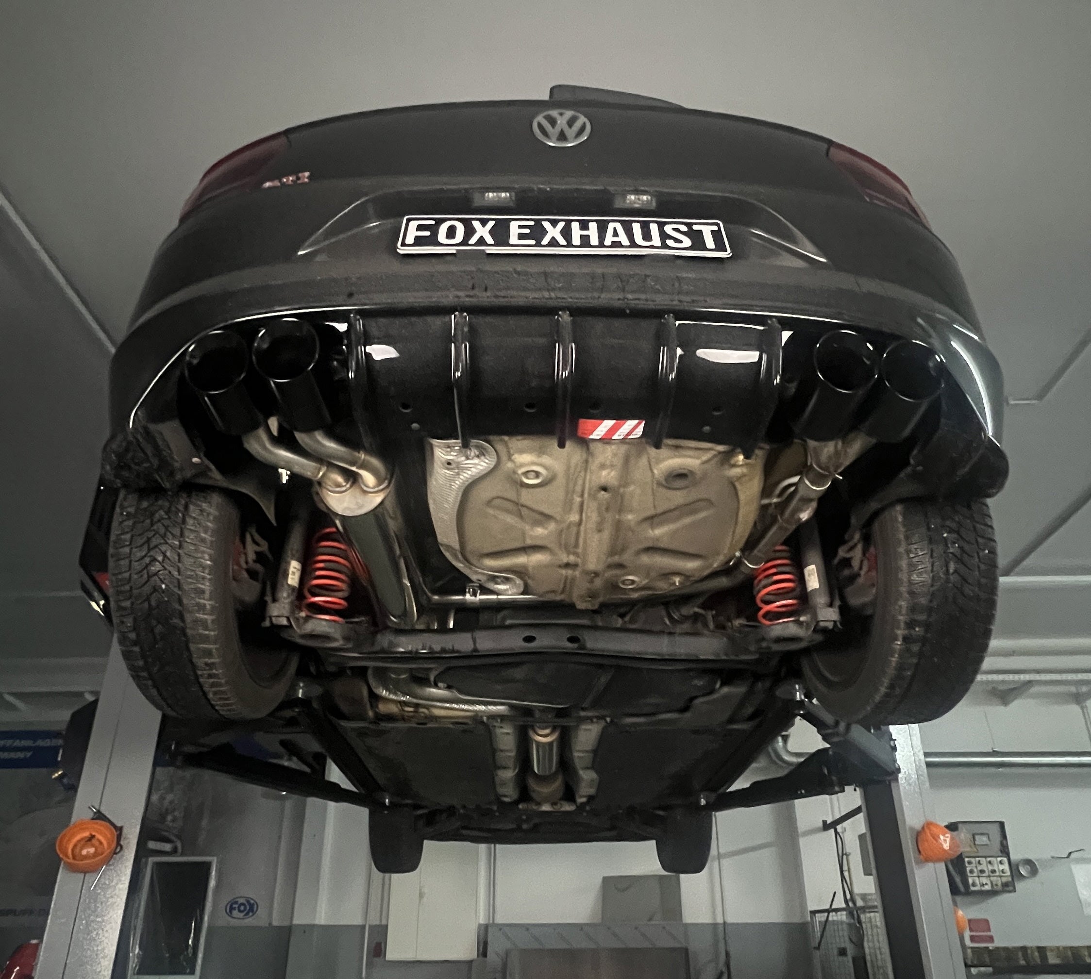 Fox passend fürVW Polo AW1 GTI Endschalldämpfer Ausgang rechts/links - 2x100 Typ 25 rechts/links schwarz emailliert